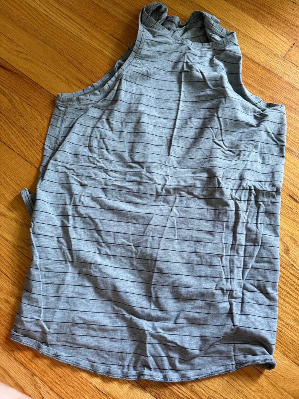Lululemon Athletica - Tie Back  size 6